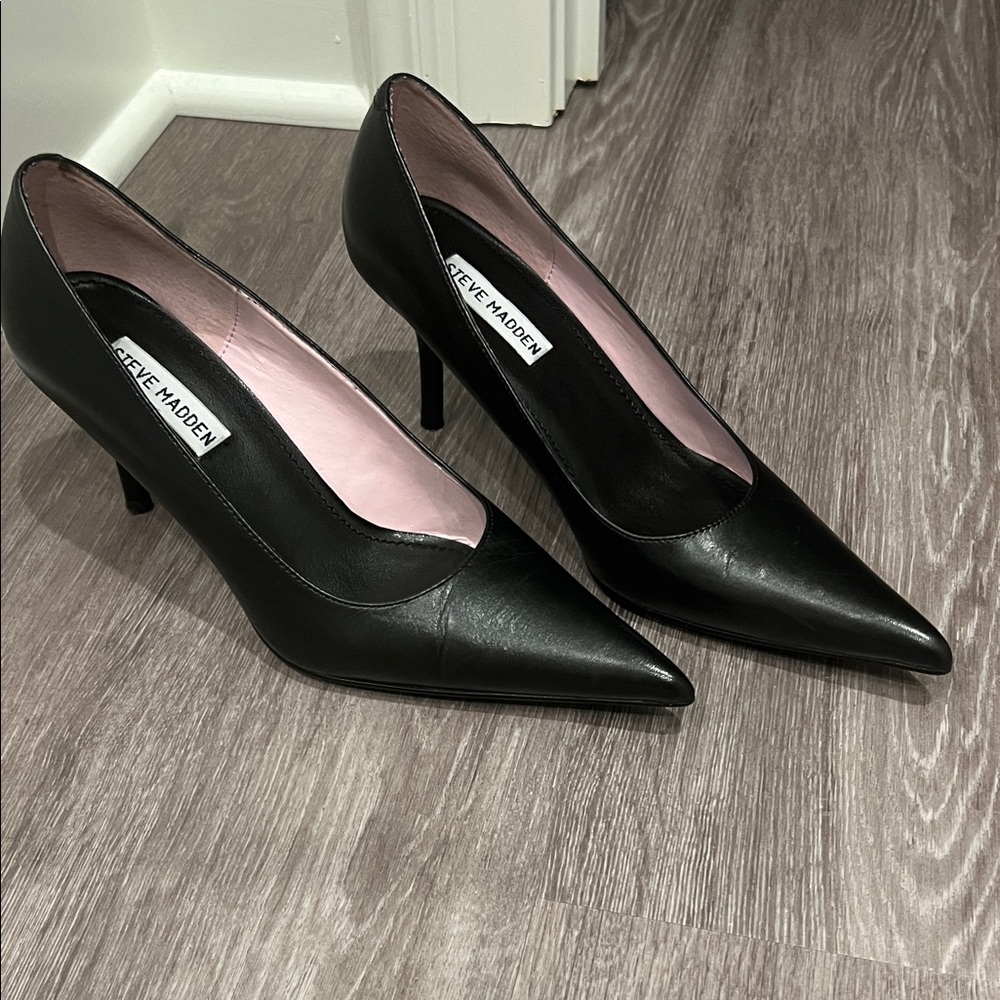 Steve Madden Classic Black Heels